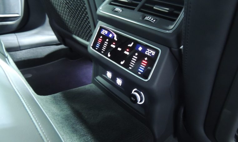 Audi A6 2.0 TDI quattro S-line