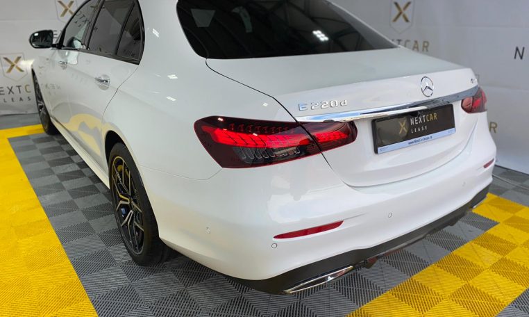 Mercedes Benz E220 4MATIC model 2020