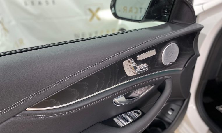 Mercedes Benz E220 4MATIC model 2020