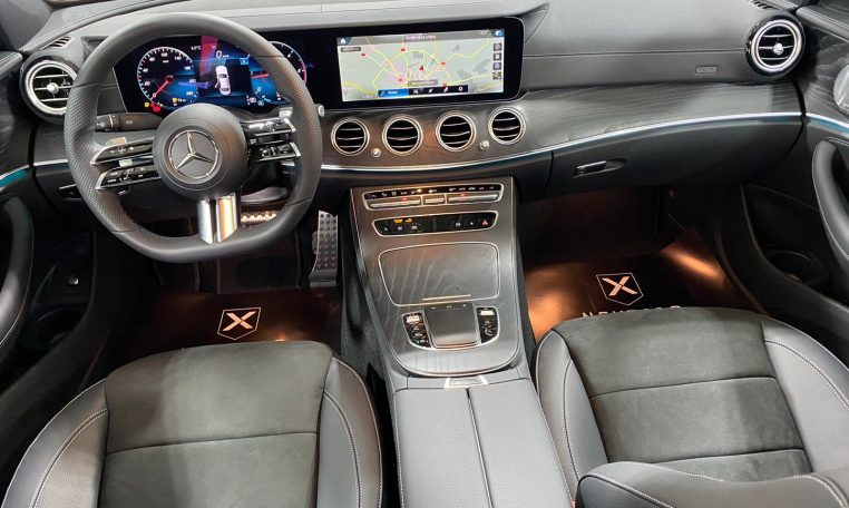 Mercedes Benz E220 4MATIC model 2020