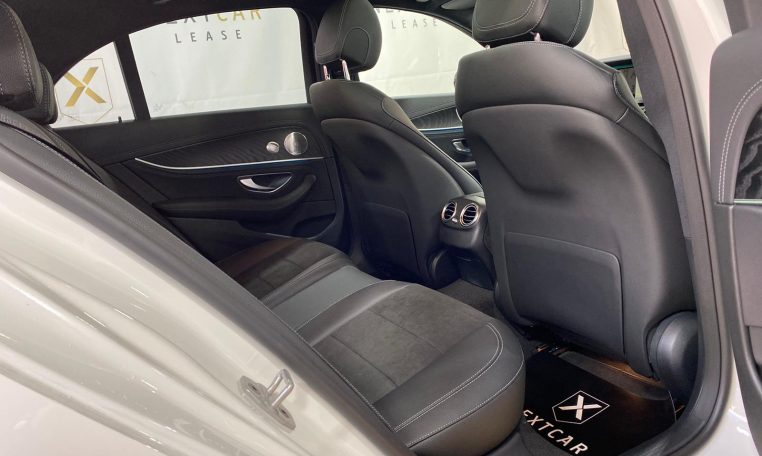 Mercedes Benz E220 4MATIC model 2020