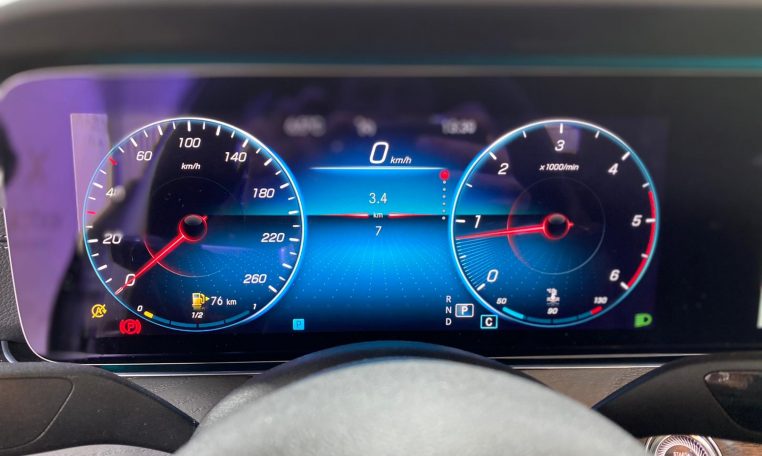 Mercedes Benz E220 4MATIC model 2020