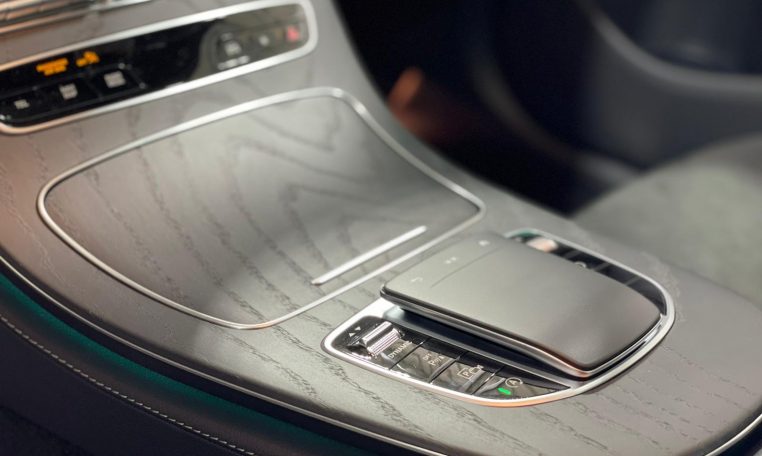 Mercedes Benz E220 4MATIC model 2020