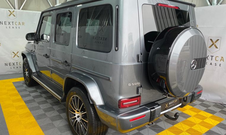 Mercedes Benz G500