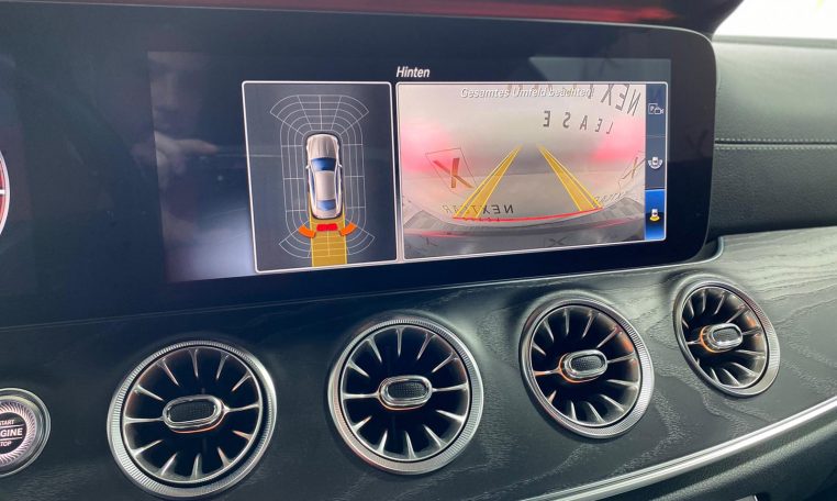 MERCEDES-BENZ E 200 Coupe