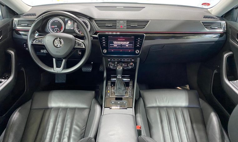 Skoda Superb 2.0 Tdi 140kw Laurin & Klement