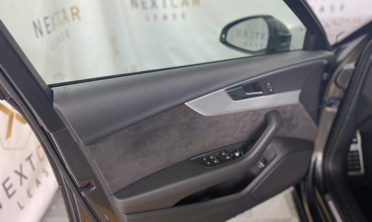 AUDI A4 2.0 TDI S tronic Sport