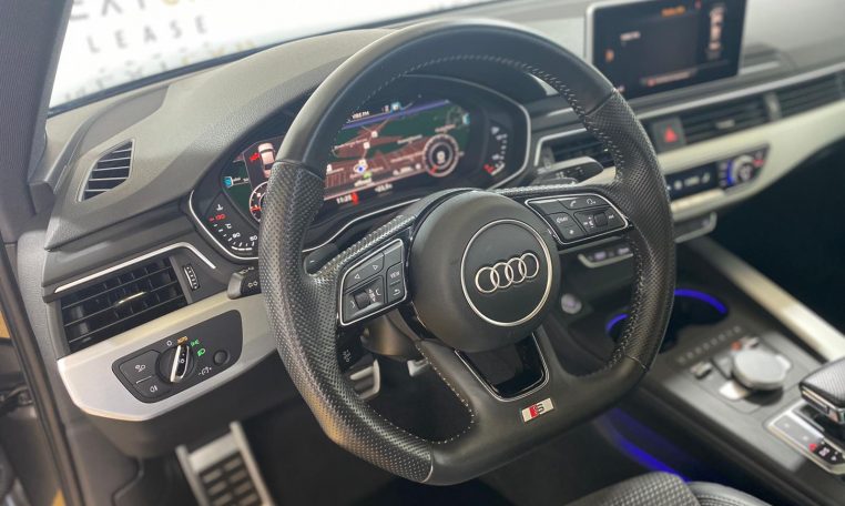 AUDI A4 2.0 TDI S tronic Sport