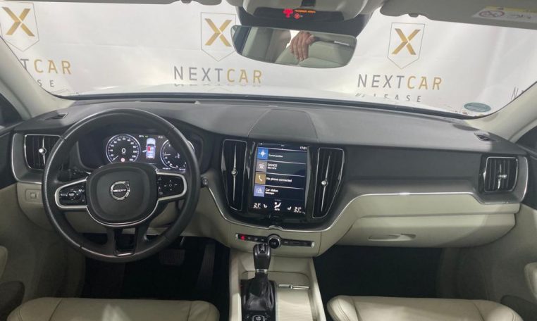 VOLVO XC60 D5 AWD Momentum