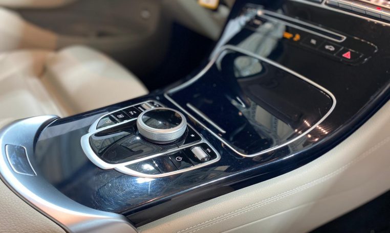 MERCEDES BENZ GLC 220 D 4-MATIC