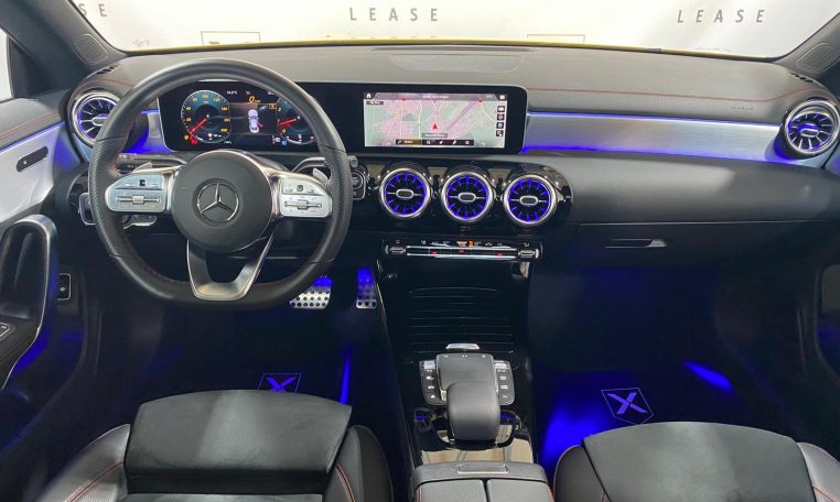 Mercedes-Benz CLA 250 AMG Line Night Panorama 360°