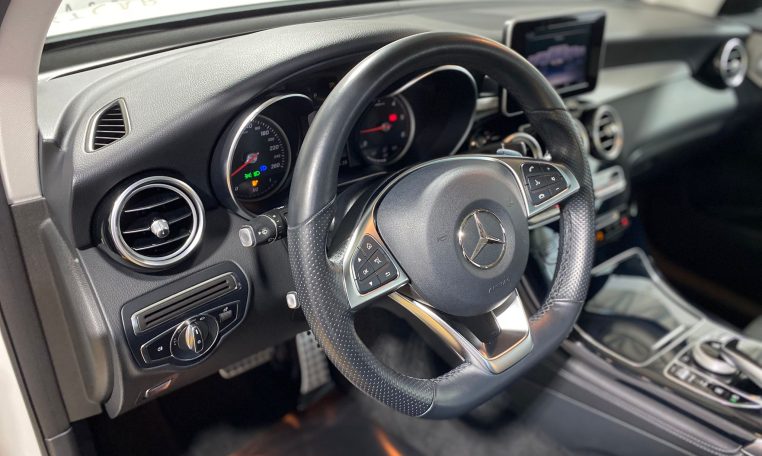 MERCEDES-BENZ GLC 220 D 4MATIC