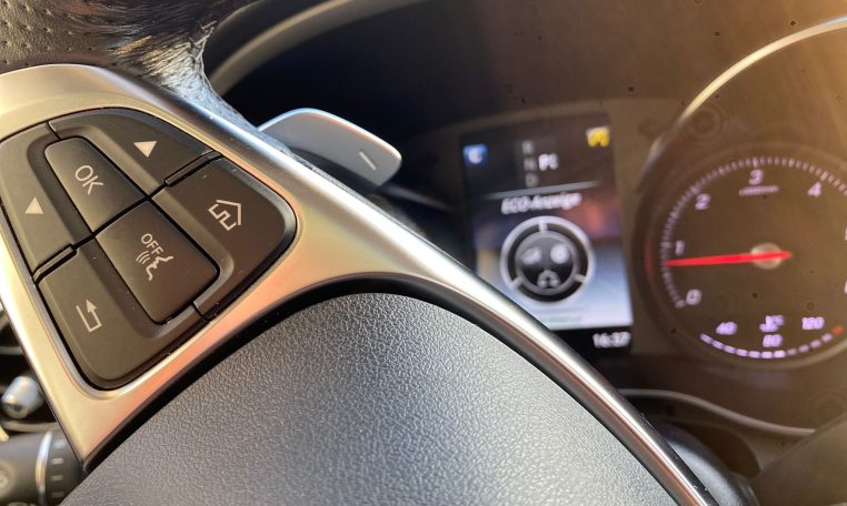 MERCEDES-BENZ GLC 220 D 4MATIC