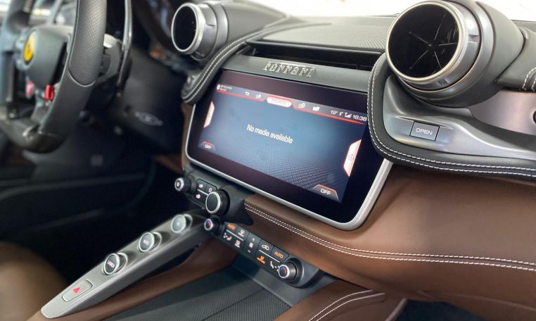 Ferrari GTC4 LUSSO T