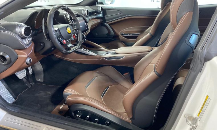 Ferrari GTC4 LUSSO T