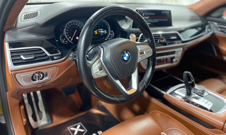 BMW 750d xDrive