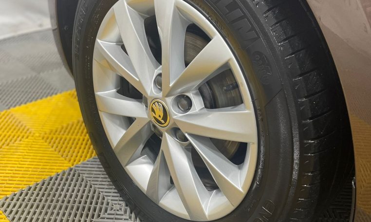 skoda octavia superb