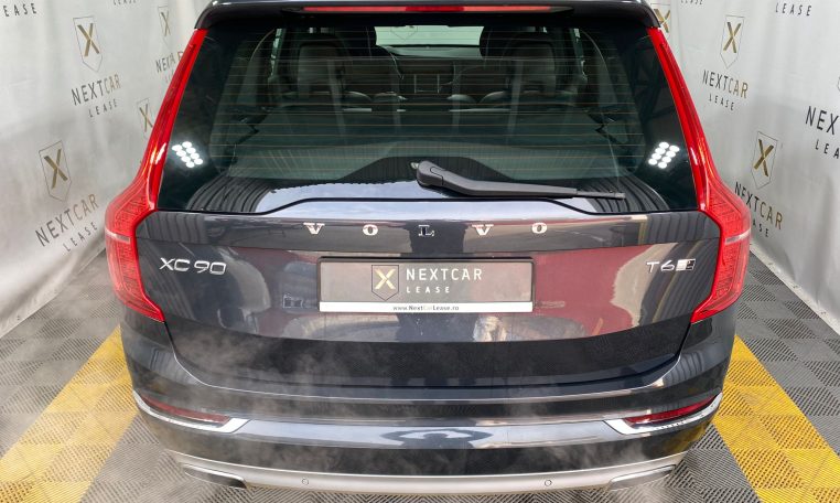 Volvo XC90 T6