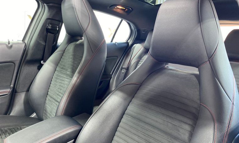 MERCEDES-BENZ GLA 220 4MATIC