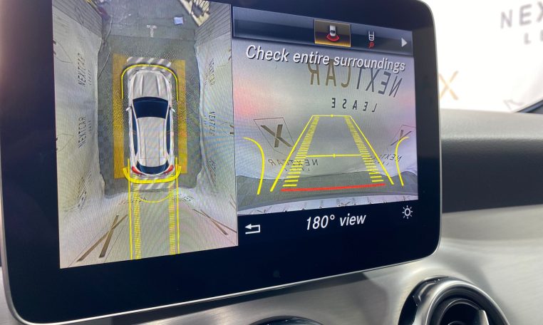 MERCEDES-BENZ GLA 220 4MATIC