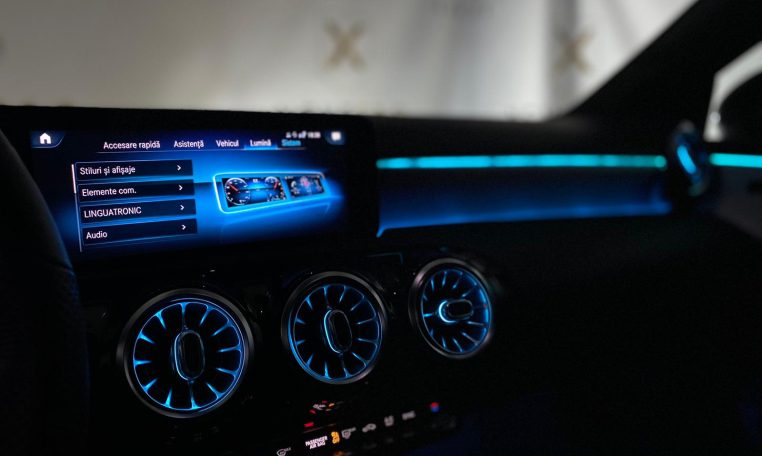 MERCEDES-BENZ CLA 180 d Coupe AMG Line