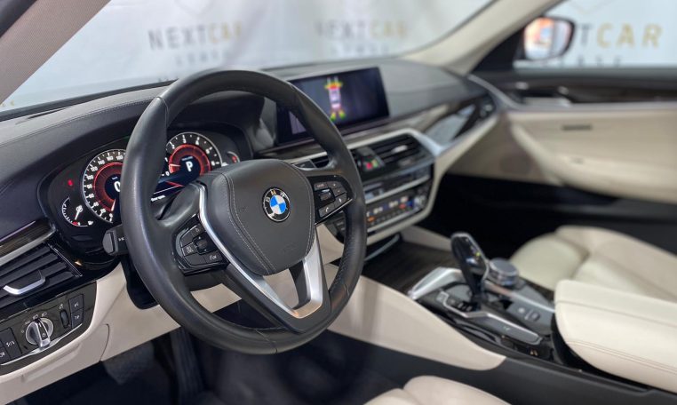 BMW 540i xDrive AT