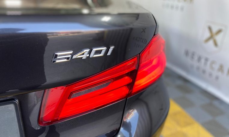 BMW 540i xDrive AT
