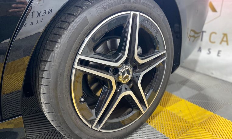 MERCEDES-BENZ CLA 180 d Coupe AMG Line