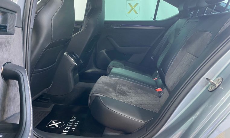 SKODA Superb 2.0 TDI DSG Style