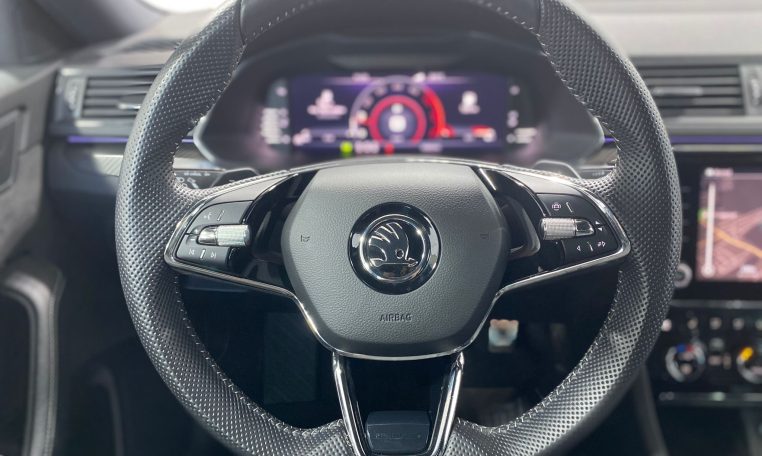 SKODA Superb 2.0 TDI DSG Style