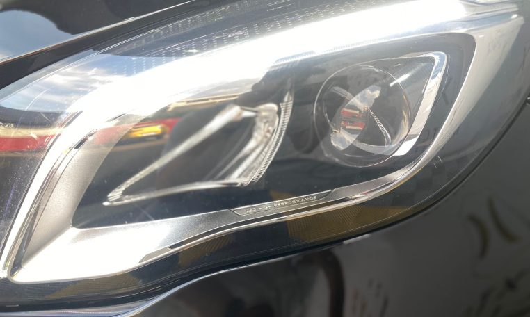 Mercedes Benz GLA 200d 4MATIC