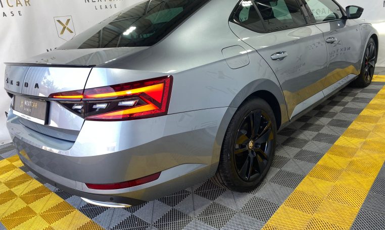 SKODA Superb 2.0 TDI DSG Style