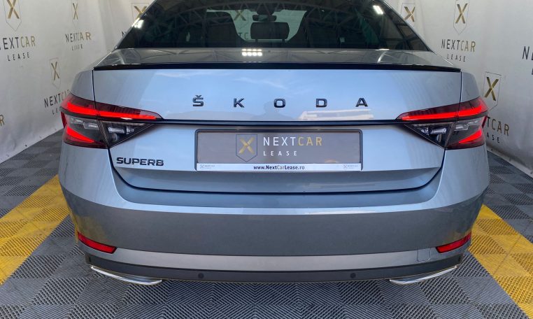 SKODA Superb 2.0 TDI DSG Style