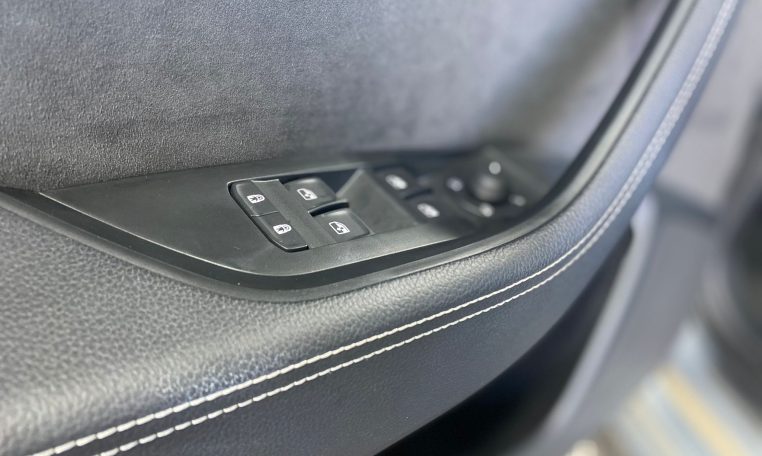 SKODA Superb 2.0 TDI DSG Style