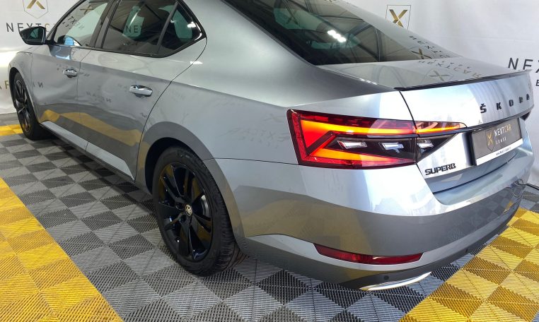 SKODA Superb 2.0 TDI DSG Style
