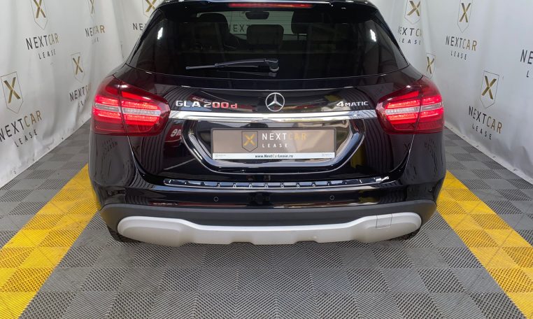 Mercedes Benz GLA 200d 4MATIC