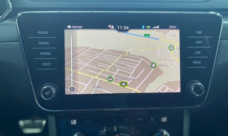 SKODA Superb 2.0 TDI DSG Style